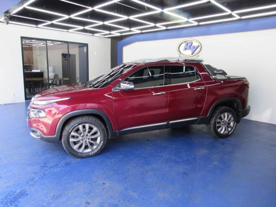 FIAT TORO 2.0 16V TURBO DIESEL RANCH 4WD AT9 FIAT TORO 2.0 16V TURBO DIESEL RANCH 4WD AT9